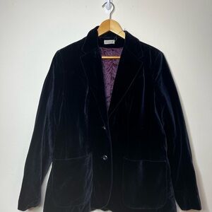 Luxurious Women's Velvet Blazer